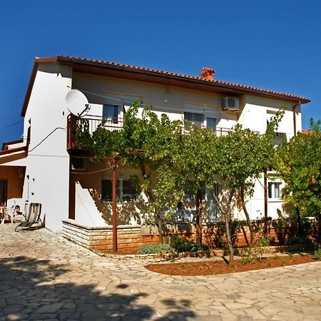 Apartment Valentina Ližnjan Εξωτερικό φωτογραφία