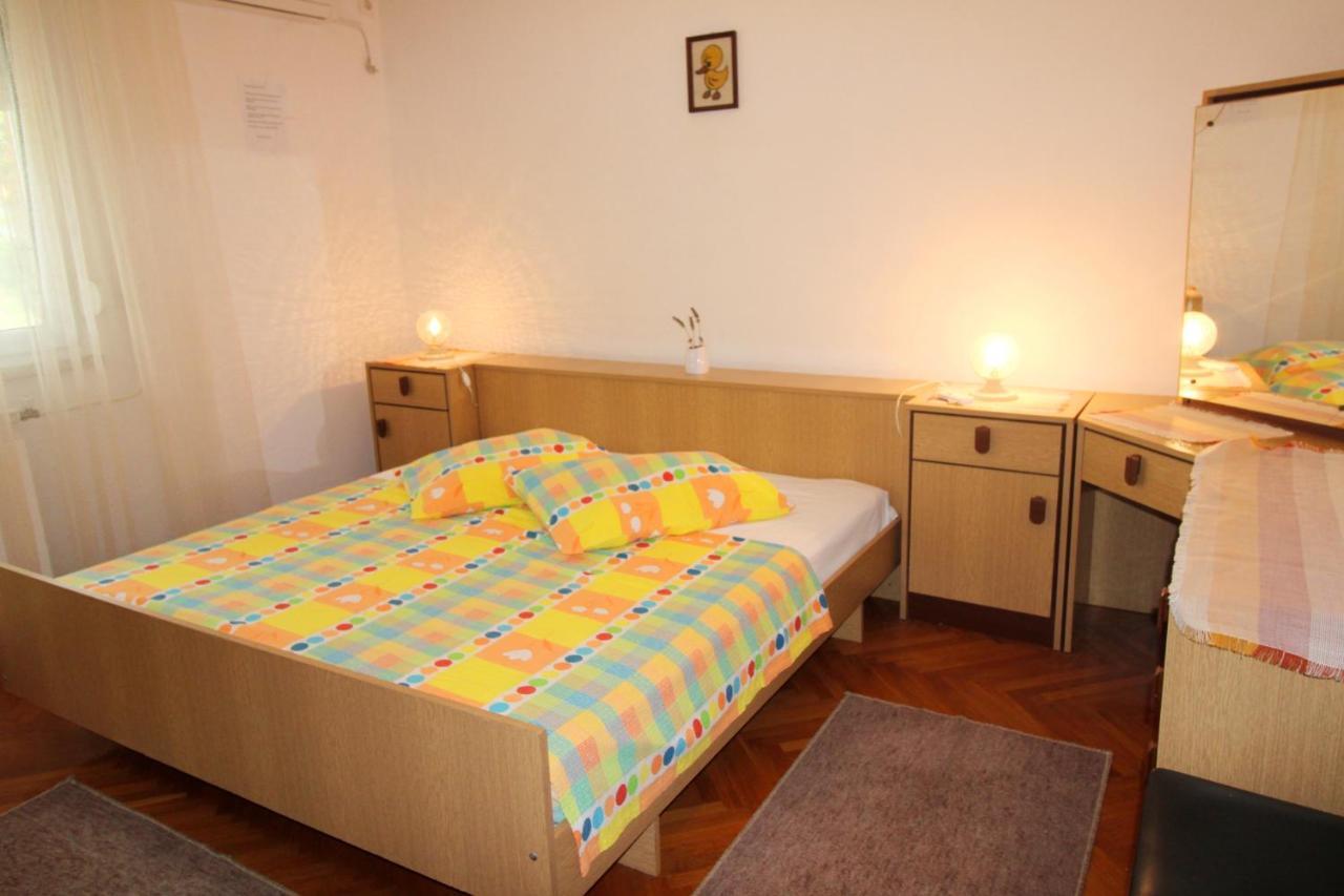 Apartment Valentina Ližnjan Εξωτερικό φωτογραφία