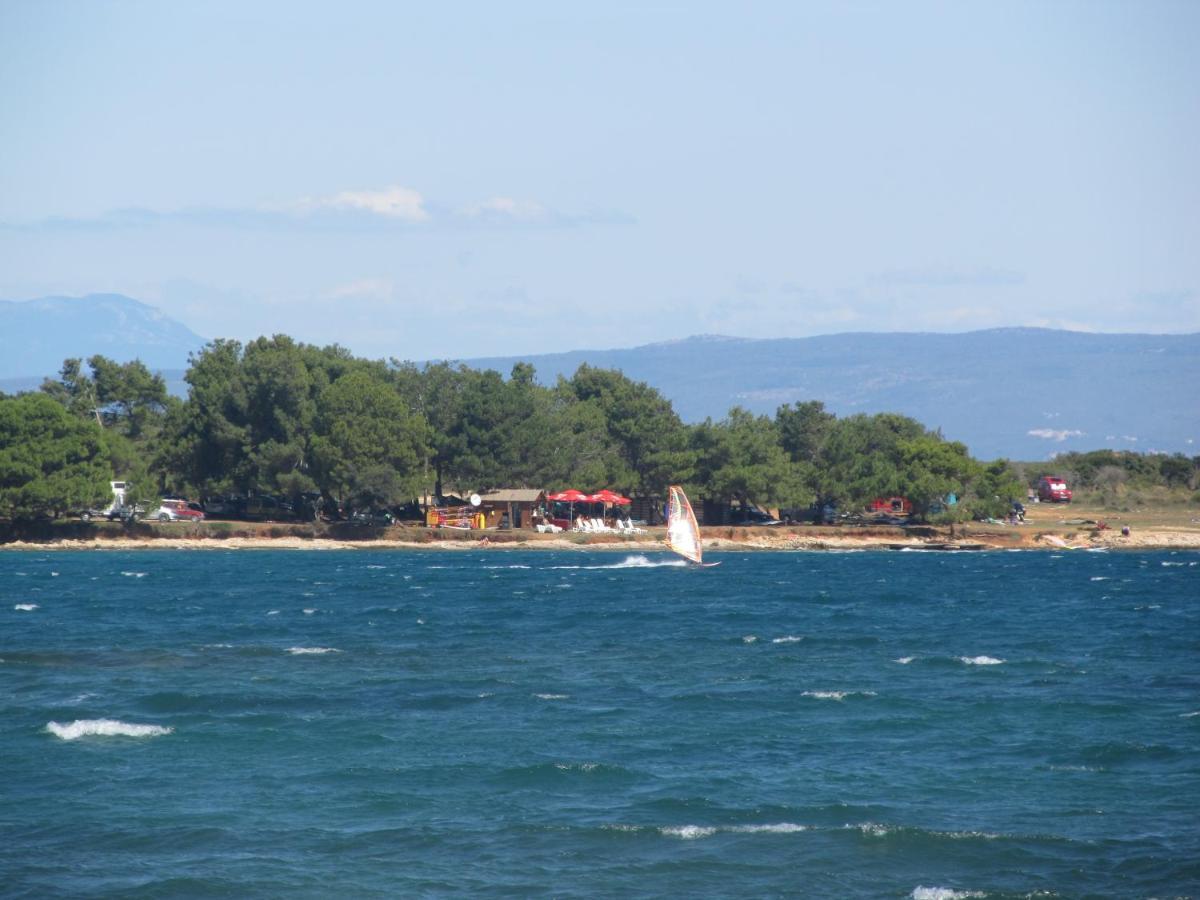 Apartment Valentina Ližnjan Εξωτερικό φωτογραφία