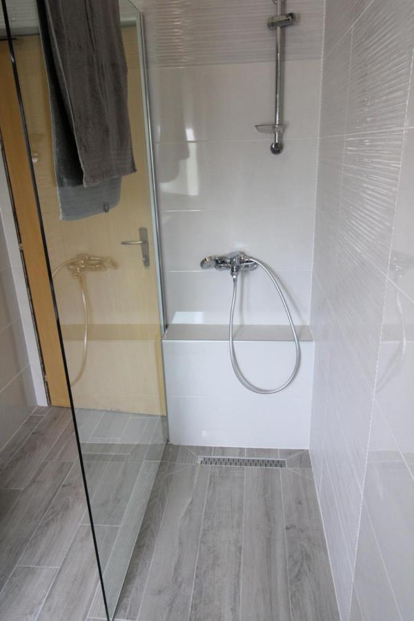 Apartment Valentina Ližnjan Εξωτερικό φωτογραφία